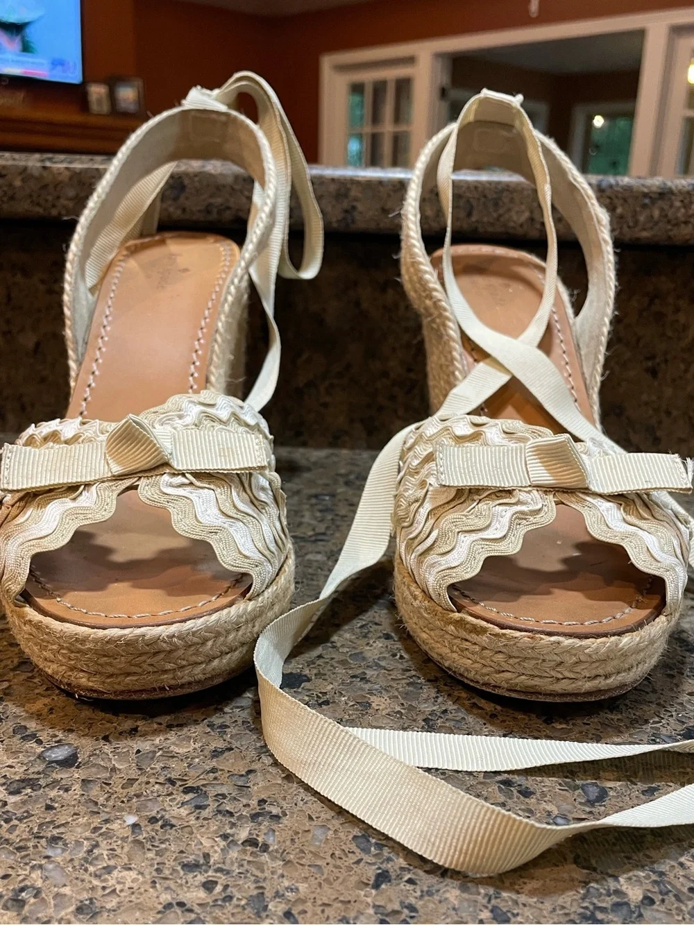 kate spade Gorgeous! Beige Cream Wedge Espadrille Sandal Jute Heel Ribbon Tie 10